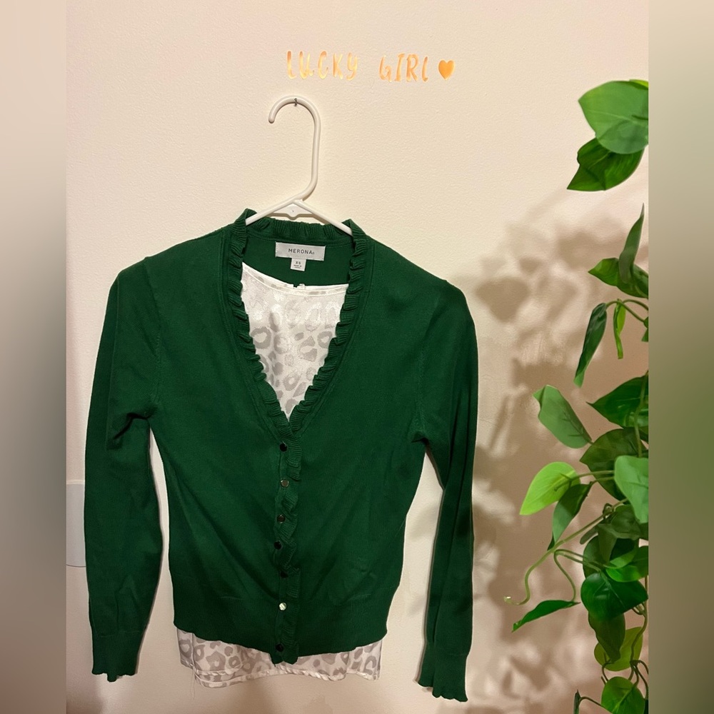 Green cardigan x- small